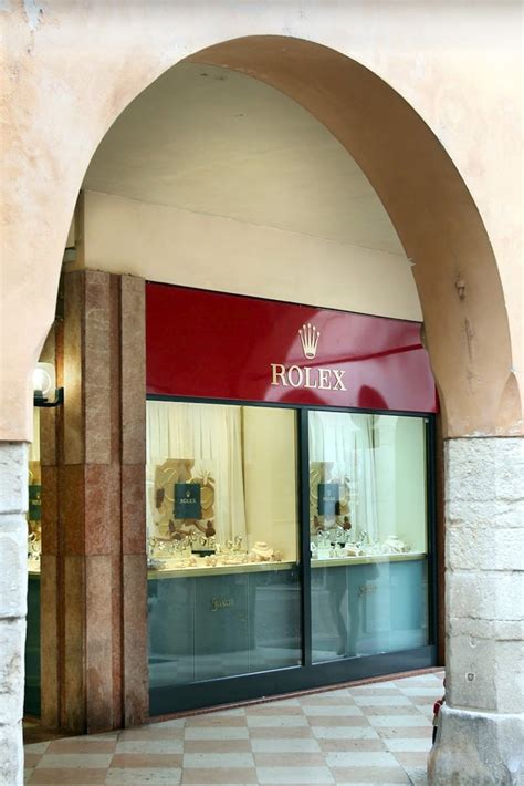 abbracci e rolex vicenza|‭Salvadori‬ in Galleria Porti Angolo Corso Palladio 2 36100 Vicenza.